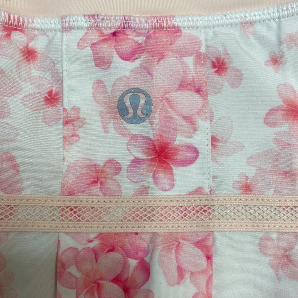 SOLD Lululemon Run: Pace Setter Skirt in Frangipani Parfait Pink / Parfait - Picture 4 of 5